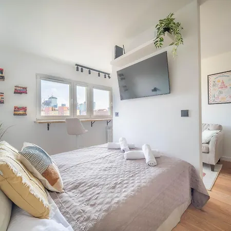 Ogrodowa Stay, Urban Comfort & Wifi Apartment Warsaw